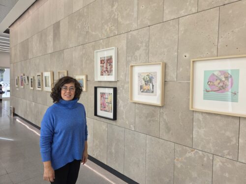 Quirónsalud Málaga pone en marcha una exposición de obras collage que recorre el proceso del cáncer desde la perspectiva de una paciente Quirónsalud Málaga pone en marcha una exposición de obras collage que recorre el proceso del cáncer desde la perspectiva de una paciente